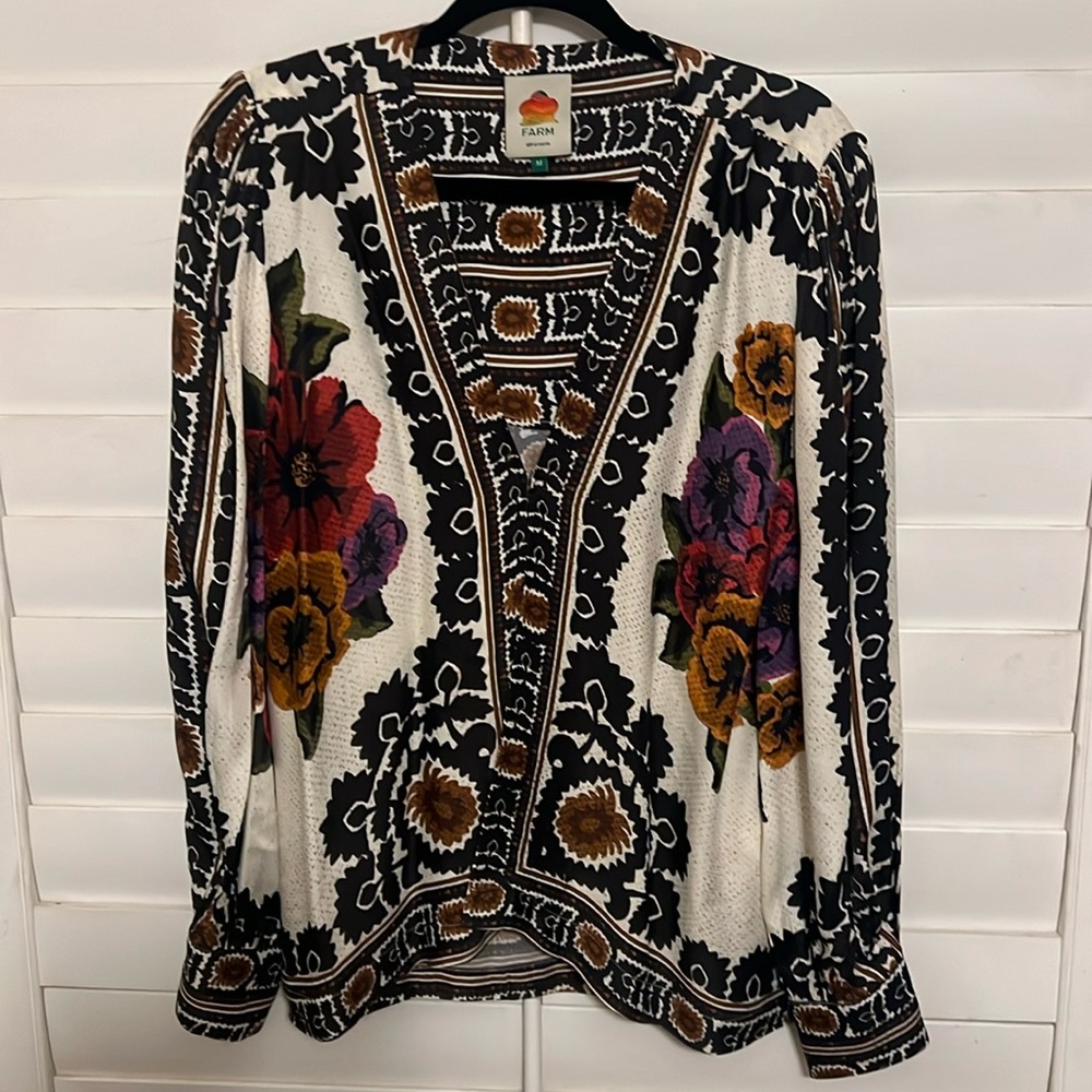 Beautiful Farm Rio Blouse size medium barely worn